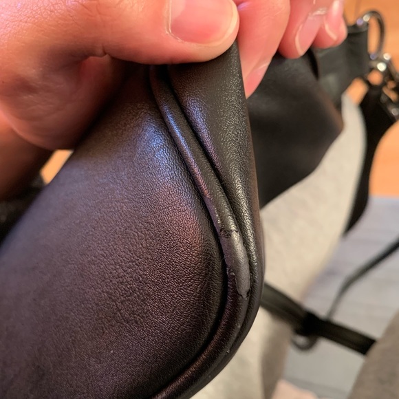 Matt and Nat (Bucket Bag) - Picture 6 of 10